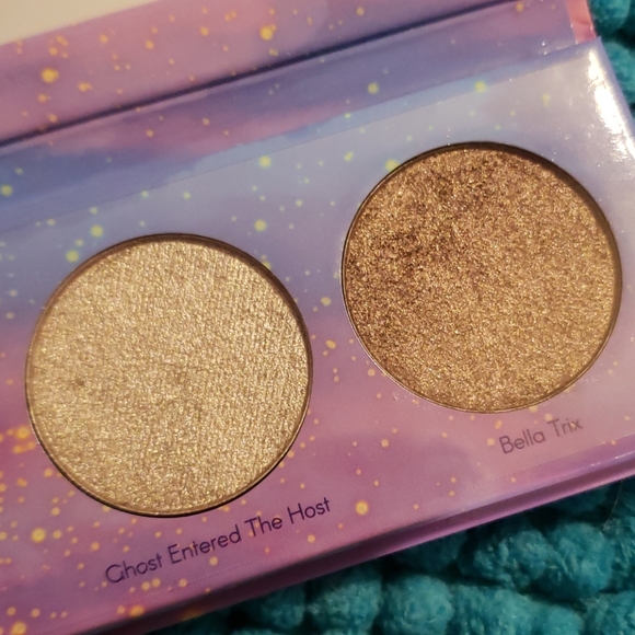 *NEW*Space Case Cosmetics Eyeshadow Quad - Picture 3 of 3